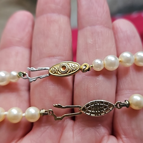 Simulated Pearl Necklace and Bracelet - Picture 8 of 9